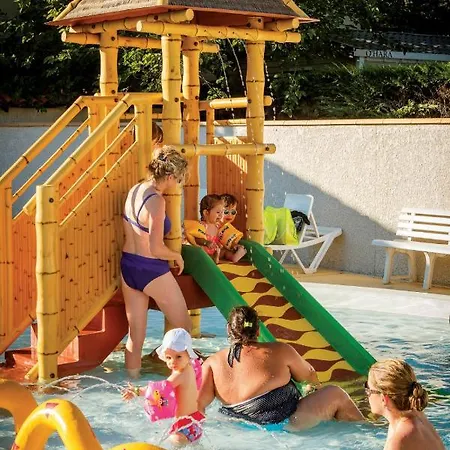 Camping Sunissim La Pergola By Locatour Sainte-Marie-la-Mer