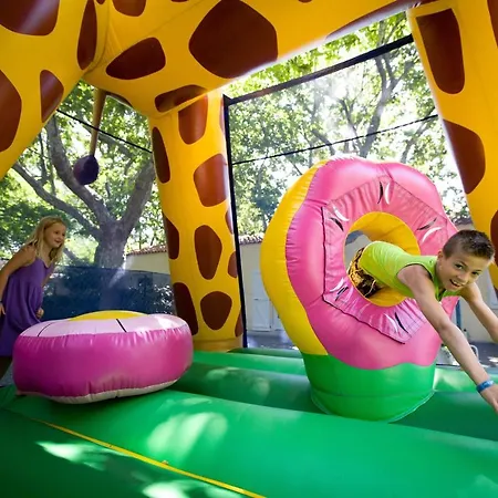 Camping Sunissim La Pergola By Locatour Sainte-Marie-la-Mer
